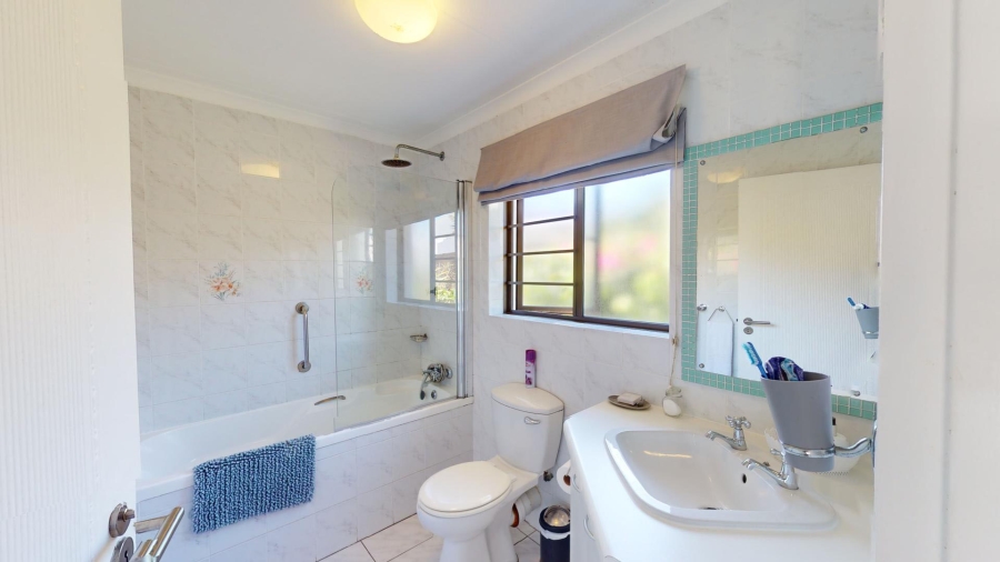 10 Bedroom Property for Sale in Summerstrand Eastern Cape